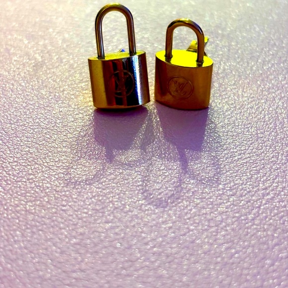 Authentic LV Lock Earrings! - Picture 9 of 13